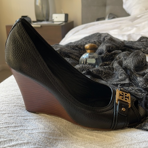 Tory Burch Wedge - Picture 7 of 9